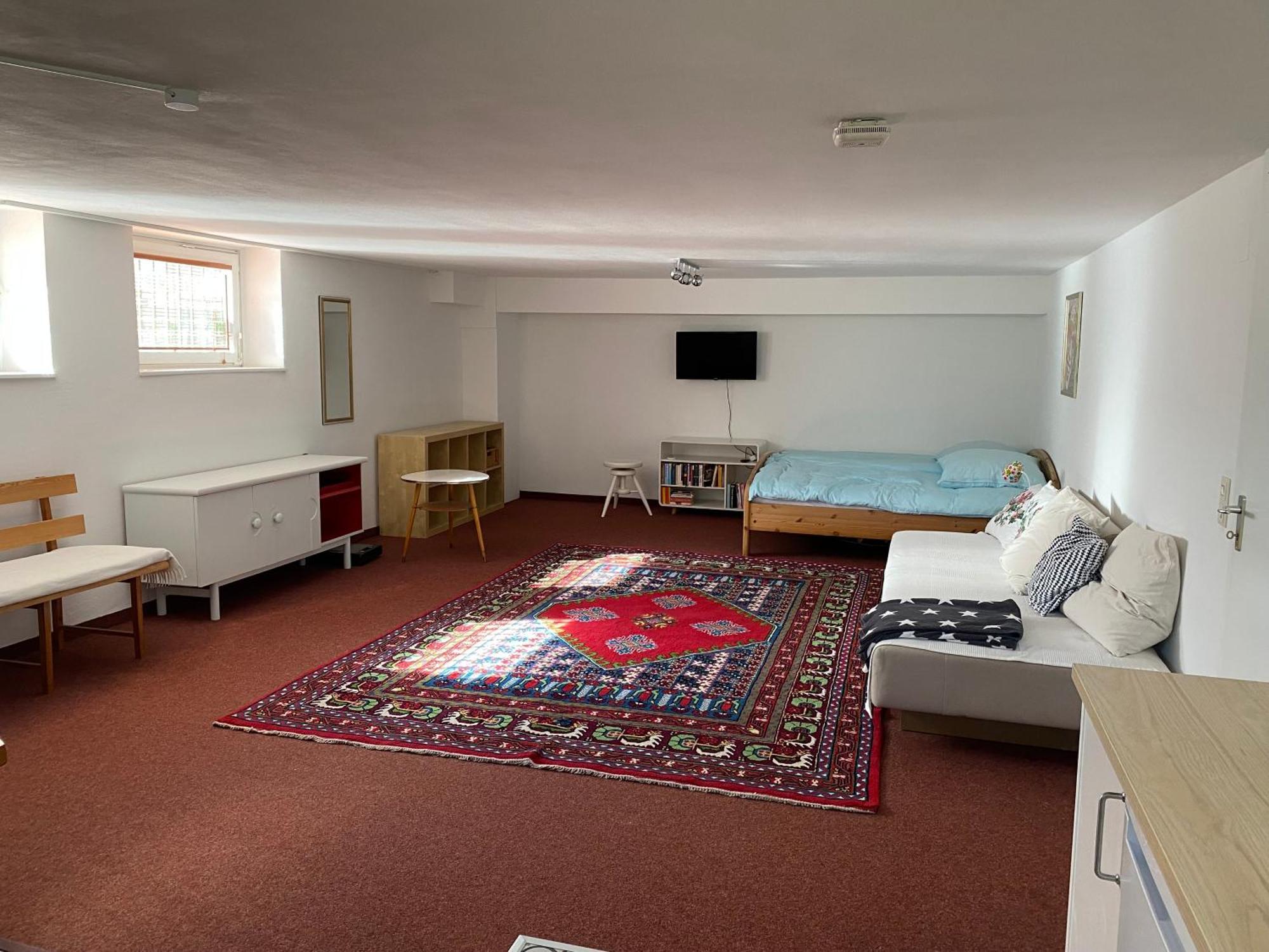 Airb33 Privat With Little Terrace * München